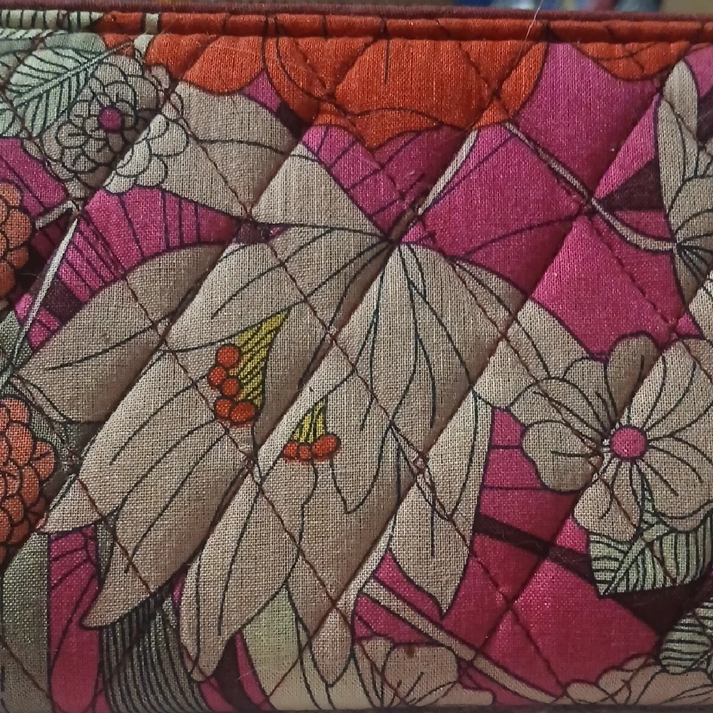 Vera Bradley Wallet In Bohemian Blooms Fabric - Picture 3 of 6
